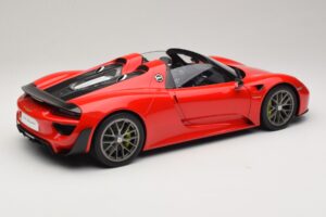 Porsche 918 Spyder Weissach Package Guards Red AUTOart 1:12 12122 メタル - 画像 3/8