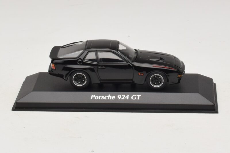 Porsche 924 GT ブラック Maxichamps 1:43 940066124 メタル