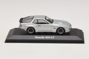 Porsche 924 GT シルバー Maxichamps 1:43 940066122 メタル