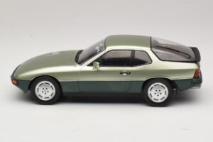 Porsche 924 Turbo ライトグリーン & ダークグリーン MCG 1:18 MCG18660 メタル - 画像 3/6