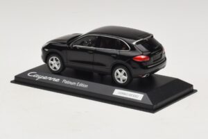 Porsche Cayenne 9PA プラチナエディション ブラック Minichamps 1:43 WAP0200160E メタル - 画像 3/5