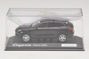 Porsche Cayenne 9PA プラチナエディション ブラック Minichamps 1:43 WAP0200160E メタル - 画像 4/5