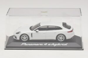 Porsche Panamera 971 4 E-Hybrid ホワイト Minichamps 1:43 WAP0207620H メタル - 画像 4/5