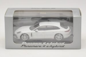 Porsche Panamera 971 4 E-Hybrid ホワイト Minichamps 1:43 WAP0207620H メタル - 画像 5/5