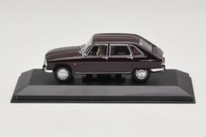 Renault 16 ダークレッド Minichamps 1:43 400113104 Diecast