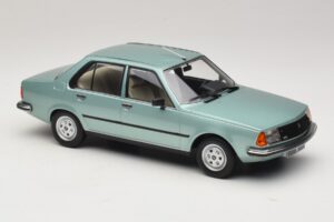 Renault 18 ライトグリーン MCG 1:18 MCG18596 メタル - 画像 4/6