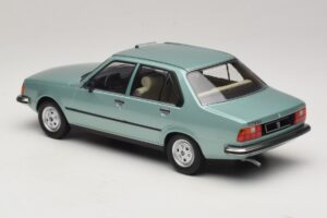 Renault 18 ライトグリーン MCG 1:18 MCG18596 メタル - 画像 5/6