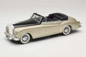 Rolls-Royce Silver Cloud II シルバー Solido 1:18 8006 メタル
