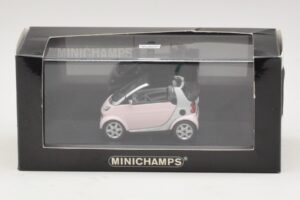 Smart Fortwo 450 カブリオレ ホワイト Legally Blonde 2 交換用ボックス Minichamps 1:43 402173900-R1 メタル - 画像 5/5
