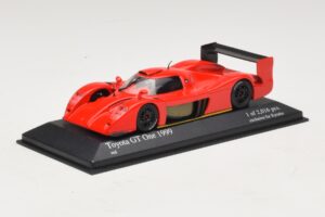 Toyota GT-One TS020 Street レッド Minichamps 1:43 433991603 メタル - 画像 2/5