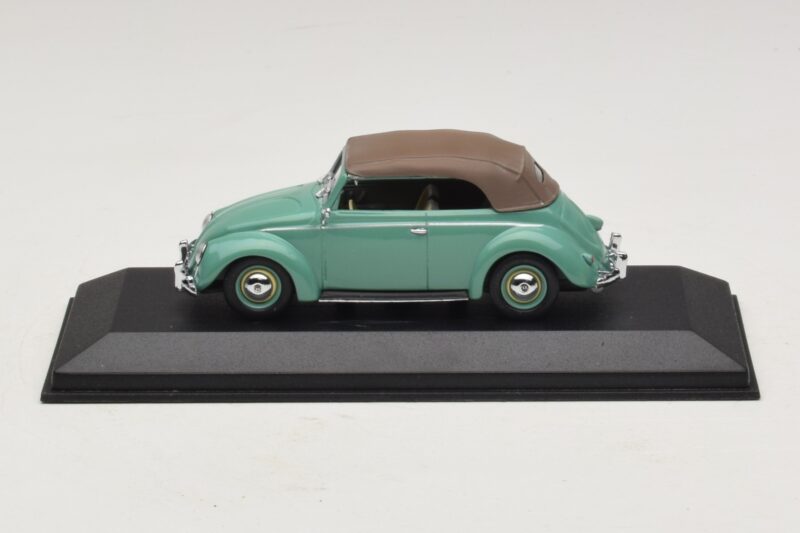 Volkswagen 1200 カブリオレ ソフトトップ グリーン Minichamps 1:43 430052042 メタル