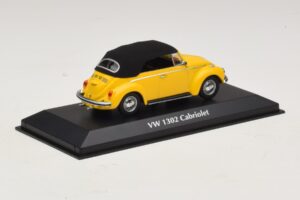 Volkswagen 1302 カブリオレ イエロー Maxichamps 1:43 940055030 メタル - 画像 2/5