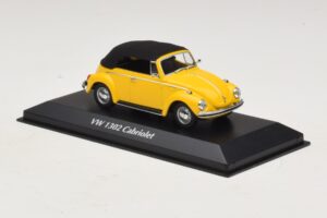 Volkswagen 1302 カブリオレ イエロー Maxichamps 1:43 940055030 メタル - 画像 3/5