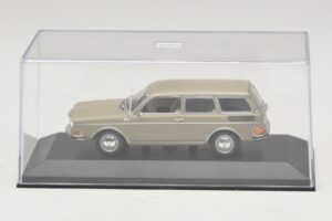 Volkswagen 411 LE Variant Savanna Beige Minichamps 1:43 400051114 メタル - 画像 4/5