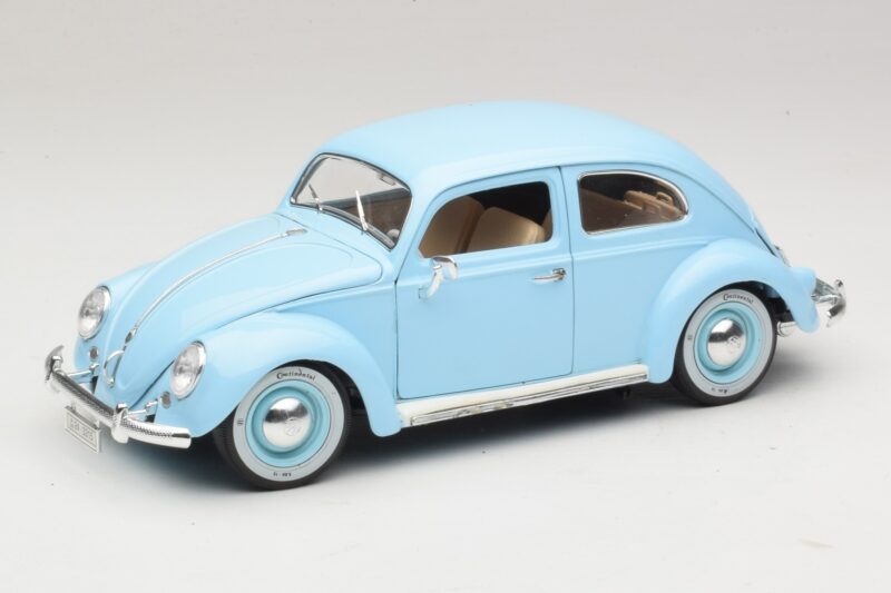 Volkswagen Beetle ブルー Bburago 1:18 3381 メタル