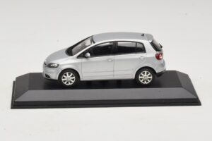 Volkswagen Golf Plus Mk5 シルバー 交換用ボックス Minichamps 1:43 400054370-R1 メタル