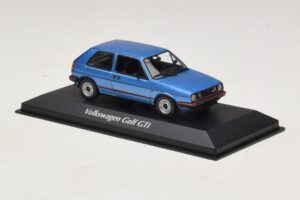 Volkswagen Golf GTI Mk2 ブルーメタリック Maxichamps 1:43 940054120 メタル - 画像 3/5
