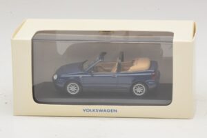 Volkswagen Golf Mk4 カブリオレ ブルー ディーラーエディション Minichamps 1:43 GOLF005 メタル - 画像 5/5