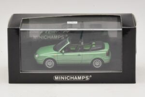 Volkswagen Golf Mk4 カブリオレ グリーンメタリック Minichamps 1:43 430058335 メタル - 画像 5/5