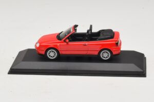 Volkswagen Golf Mk4 カブリオレ レッド ディーラーエディション Minichamps 1:43 GOLF006 メタル