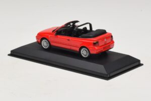 Volkswagen Golf Mk4 カブリオレ レッド ディーラーエディション Minichamps 1:43 GOLF006 メタル - 画像 3/5