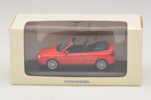 Volkswagen Golf Mk4 カブリオレ レッド ディーラーエディション Minichamps 1:43 GOLF006 メタル - 画像 5/5