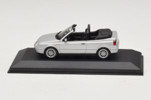 Volkswagen Golf Mk4 カブリオレ シルバー ディーラーエディション Minichamps 1:43 GOLF004 メタル