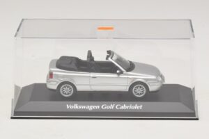 Volkswagen Golf Mk4 カブリオレ シルバー Maxichamps 1:43 940058331 メタル - 画像 4/5