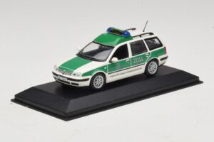 Volkswagen Golf Mk4 Variant Polizei Minichamps 1:43 430056090 メタル - 画像 2/5