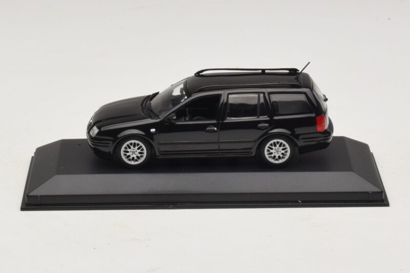 Volkswagen Golf Mk4 Variant Sport Highline BBS Edition ブラック Minichamps 1:43 GOLF008 メタル