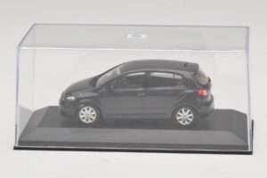 Volkswagen Golf Plus Mk5 ブラック Minichamps 1:43 GOLF007 メタル - 画像 4/5