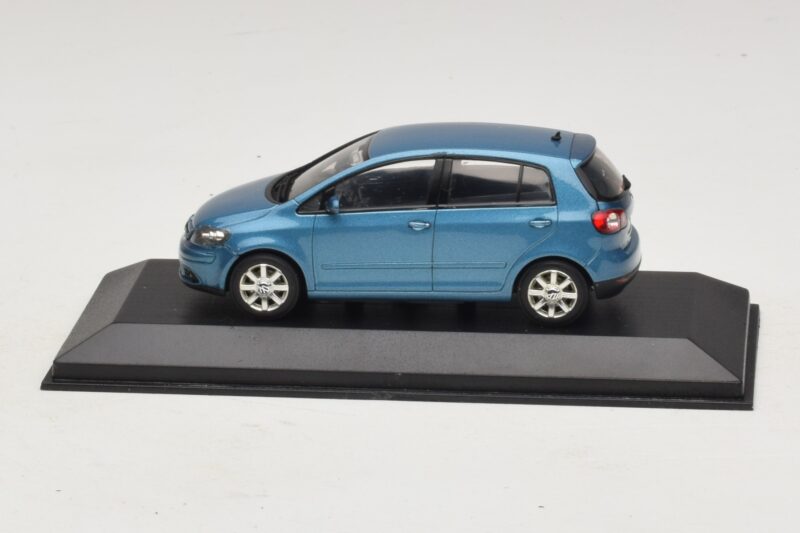 Volkswagen Golf Plus Mk5 ブルーメタリック 交換用ボックス Minichamps 1:43 GOLF02-R1 メタル