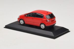 Volkswagen Golf Plus Mk5 Tornado Red 交換用ボックス Minichamps 1:43 821911110-R1 メタル - 画像 3/5
