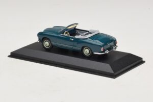 Volkswagen Karmann Ghia カブリオレ ダークブルー Minichamps 1:43 GHIA001 メタル - 画像 3/5