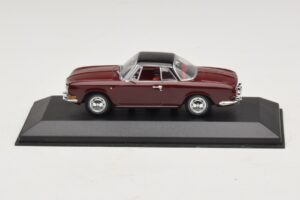 Volkswagen Karmann Ghia レッド ブラックルーフ Minichamps 1:43 GHIA002 メタル