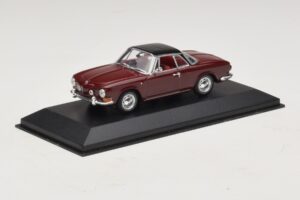 Volkswagen Karmann Ghia レッド ブラックルーフ Minichamps 1:43 GHIA002 メタル - 画像 2/5