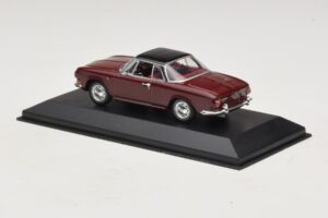 Volkswagen Karmann Ghia レッド ブラックルーフ Minichamps 1:43 GHIA002 メタル - 画像 3/5