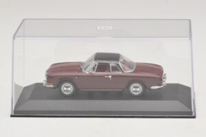 Volkswagen Karmann Ghia レッド ブラックルーフ Minichamps 1:43 GHIA002 メタル - 画像 4/5