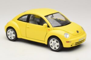 Volkswagen New Beetle A4 イエロー Bburago 1:18 3302 メタル - 画像 6/8