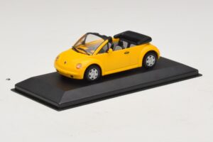 Volkswagen New Beetle カブリオレ イエロー Minichamps 1:43 BEETLE002 メタル - 画像 2/5