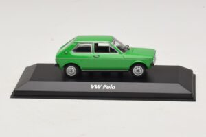 Volkswagen Polo Mk1 グリーン Maxichamps 1:43 940050501 メタル