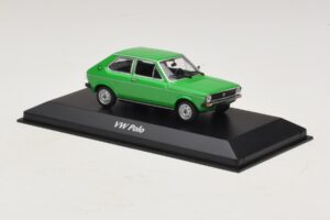 Volkswagen Polo Mk1 グリーン Maxichamps 1:43 940050501 メタル - 画像 3/5