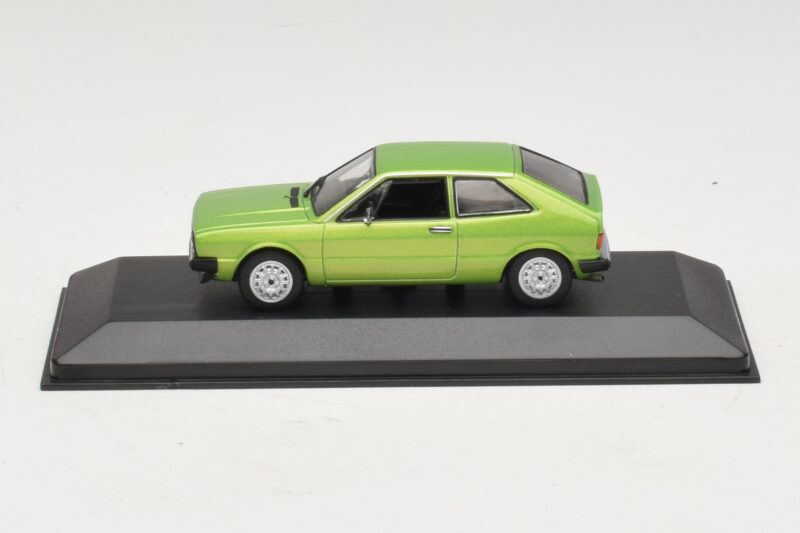 Volkswagen Scirocco Mk1 グリーンメタリック 交換用ボックス Maxichamps 1:43 940050420-R1 メタル