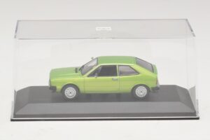 Volkswagen Scirocco Mk1 グリーンメタリック 交換用ボックス Maxichamps 1:43 940050420-R1 メタル - 画像 4/5