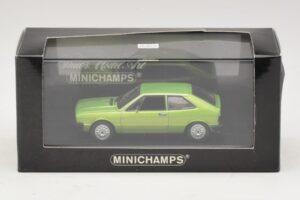 Volkswagen Scirocco Mk1 グリーンメタリック 交換用ボックス Maxichamps 1:43 940050420-R1 メタル - 画像 5/5