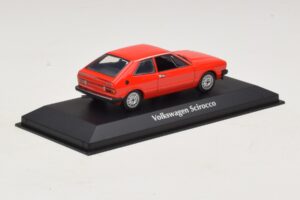 Volkswagen Scirocco Mk1 レッド Maxichamps 1:43 940050422 メタル - 画像 2/5