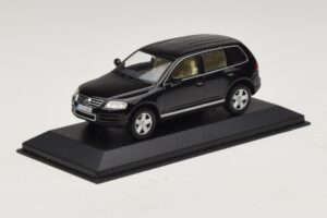 Volkswagen Touareg 7L ブラック Minichamps 1:43 TOUAREG002 メタル - 画像 2/5