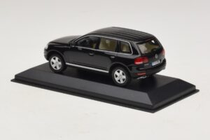Volkswagen Touareg 7L ブラック Minichamps 1:43 TOUAREG002 メタル - 画像 3/5