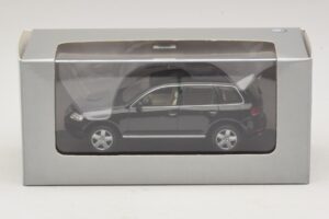 Volkswagen Touareg 7L ブラック Minichamps 1:43 TOUAREG002 メタル - 画像 5/5