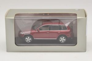 Volkswagen Touareg 7L レッド Minichamps 1:43 TOUAREG003 メタル - 画像 5/5